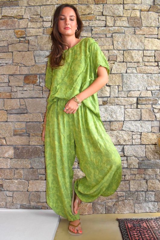Lalli Damask Asymmetric Panel Top Olive